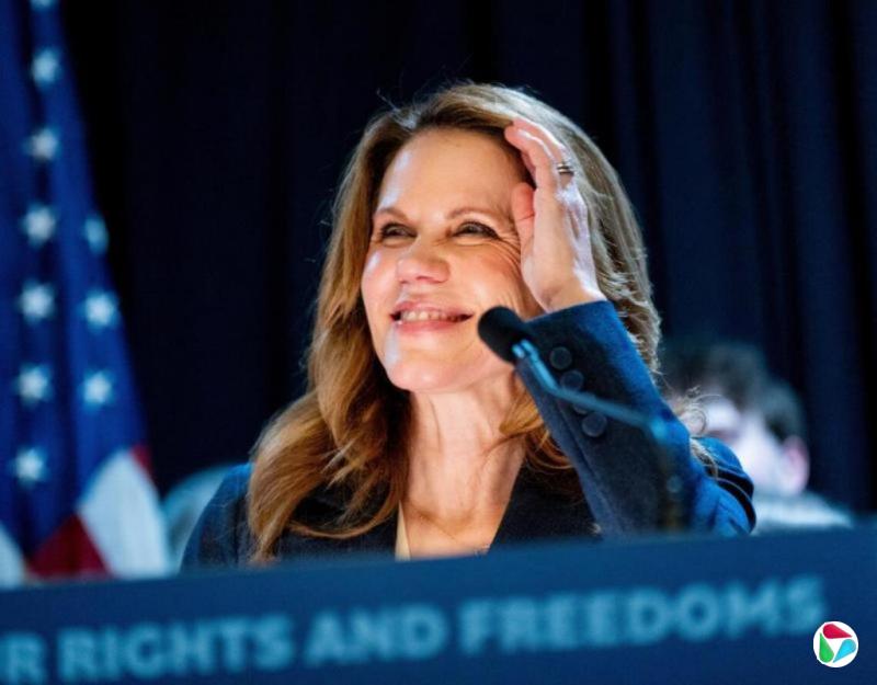 ������Ԥ����������ѡ�ٽ����֡���ɫ�˳���