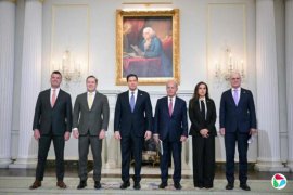 ��ɫ�������ͬ����ʽ����ֱ��̸��