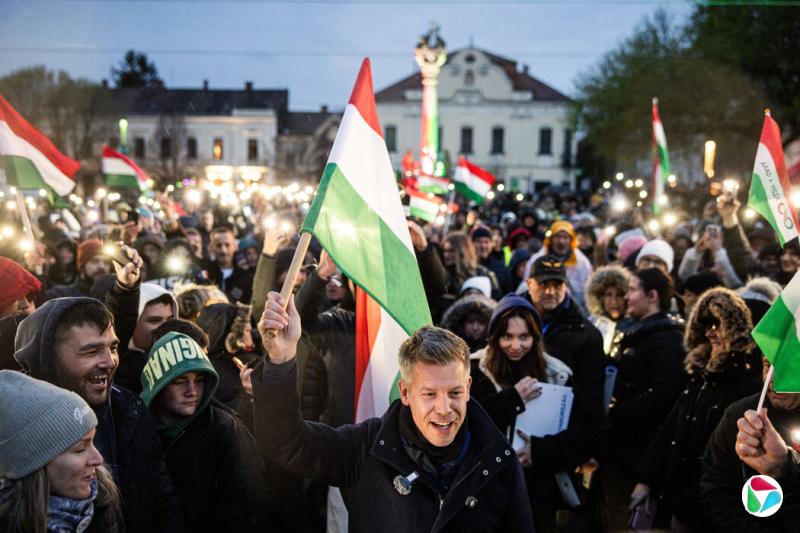 ���Ե�����˵á�ë�����쵼�ĵ���������������ѡ��ȡ����ѹ����ʤ����ͼΪ����3���ڿ�˹�غ����μӾ�ѡ���ᡣ