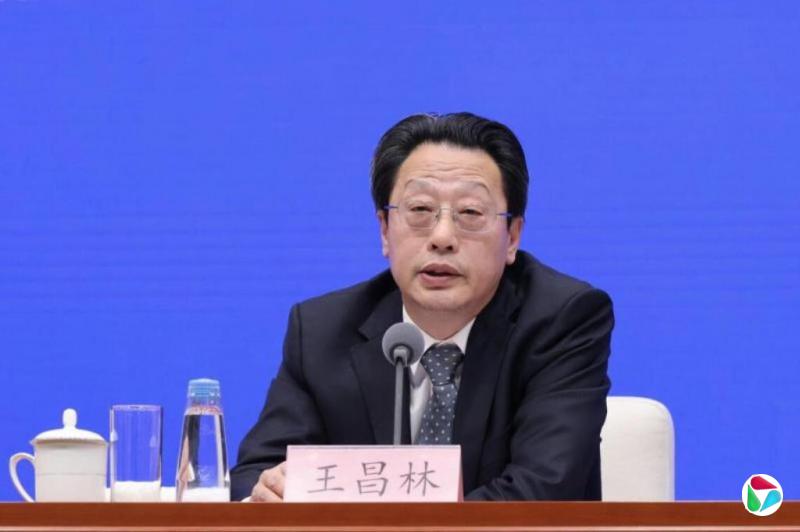 �й��ٷ��ᡰ����˼ά���Ӵ���Դ����  ��ȷ�ǻ�ʯ��Դ��Ӧ10�귭��