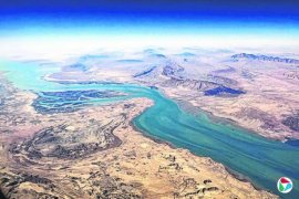 <b>�����գ����ʲ����Ի���ľ�Ⱥ�Ͽ��ҪЮ������</b>