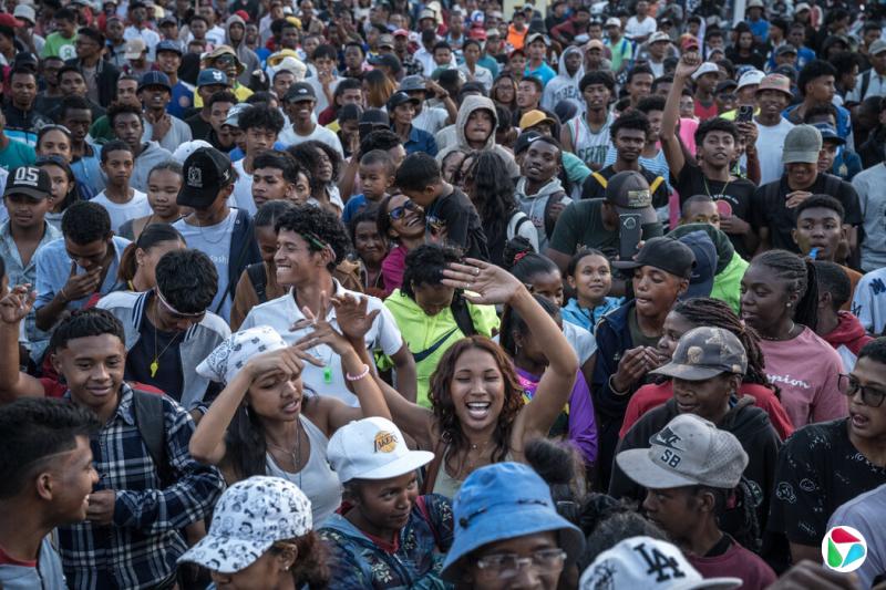 ȥ�꣬�������˹�ӵ�һ����ף���������������ͳ�����������ֻ��ϣ������˻�����ף��