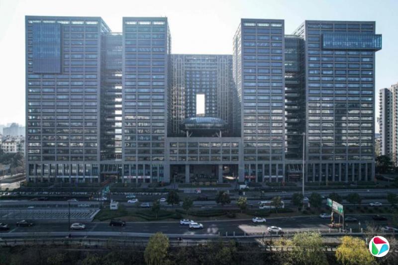 �µϽ��й�����չ���Ӹ����ϵ����ȶ�