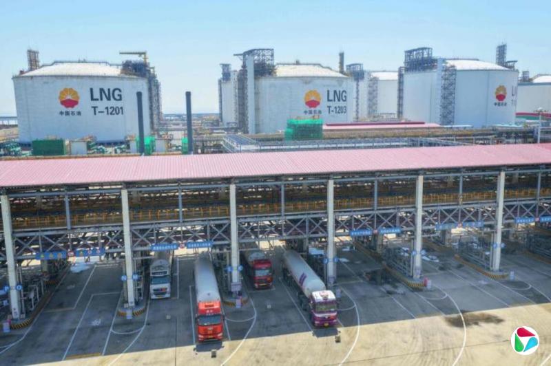 �������ݣ��й�4��Һ����Ȼ����������д�°����µ�