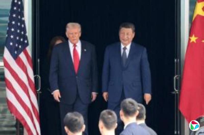 �����Ʋ�10�����˺͹�˾ ���������й���½�����