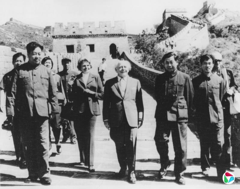1973�꣬ʱ�ηѳǽ�������ָ�ӵ��Ƚ𡤰����ϣ��У��ڳ���������